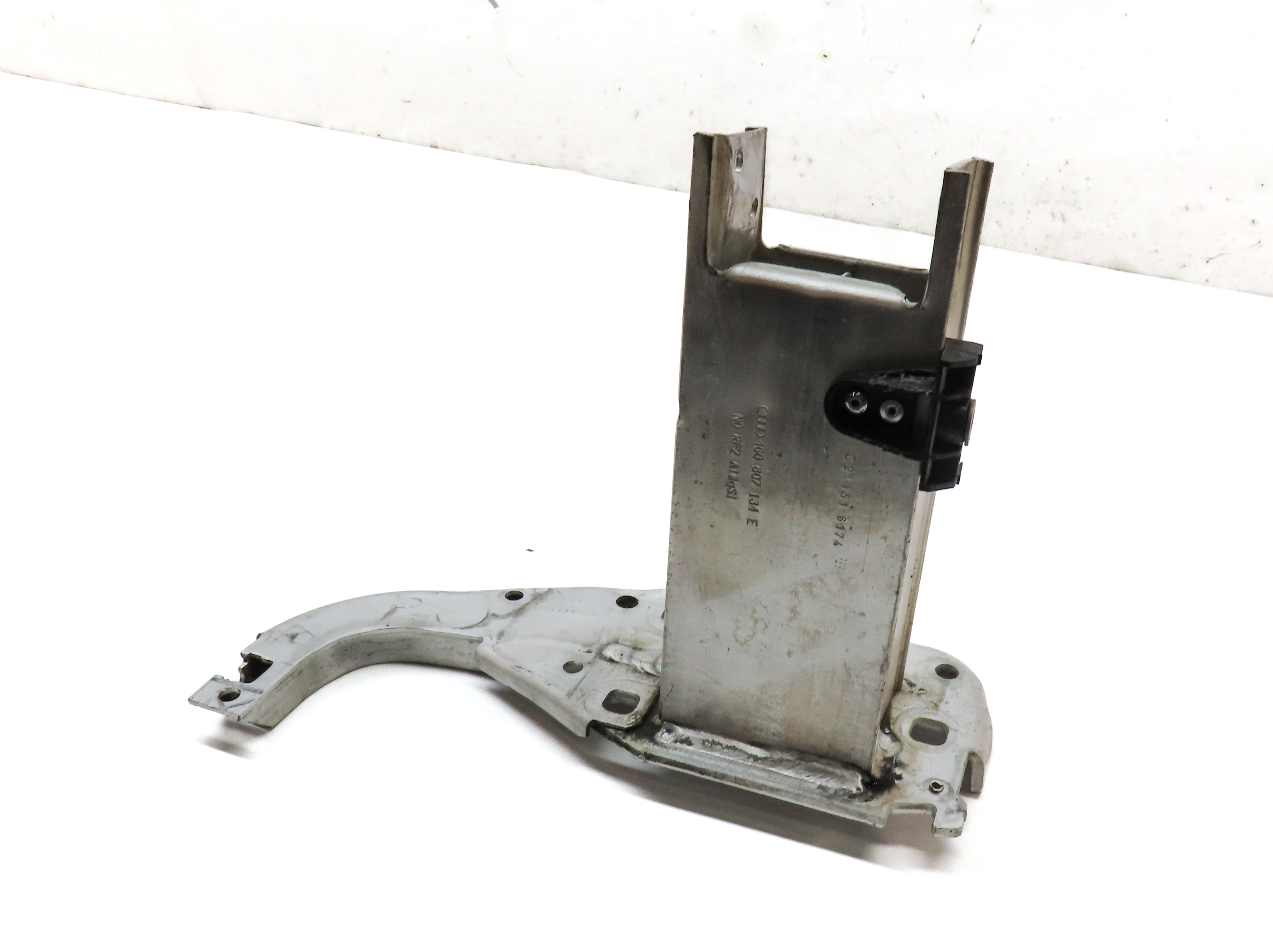 12-18 AUDI A6 A7 S6 S7 RS7 (C7 4G8) FRONT RIGHT PASSENGER BUMPER MOUNT BRACKET — exact item pictured